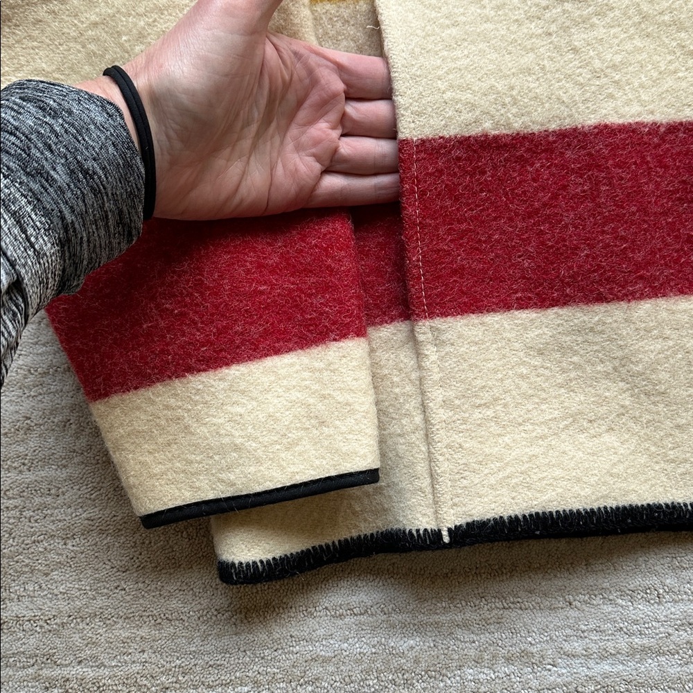 Woolrich Hudson Bay Stripe Pullover Sweater Womens Beige Snap 70s 80s USA Large - Picture 7 of 15